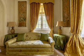 Belle Epoque Style Apartment Entire floor on the most sofisticated avenue of the city